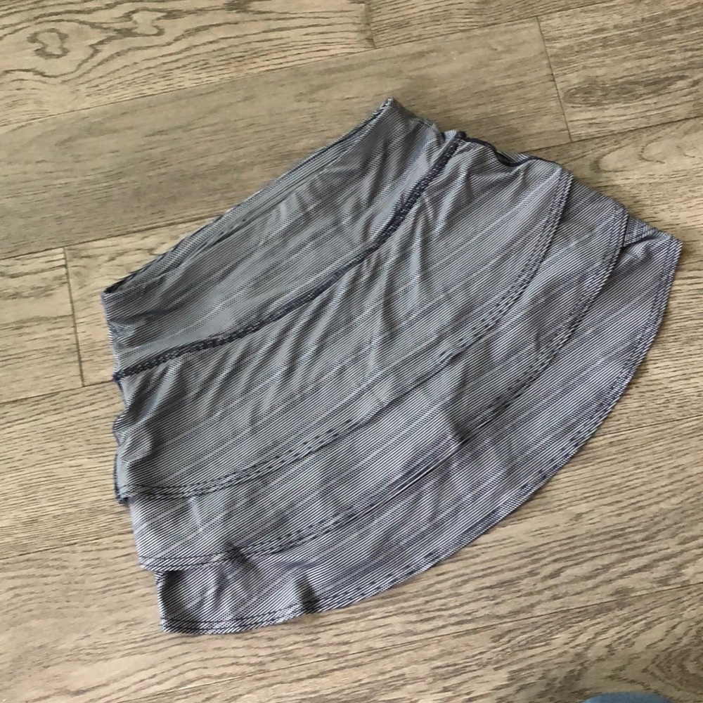 Athleta Navy Stripe Skirt ~ Size XS